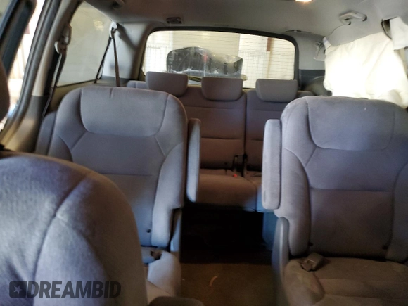 2007 Honda Odyssey EX с VIN 5FNRL38457B132819, выставлен на аукционе Copart как лот 57711625 с пробегом 265 463 миль миль и Списание • Salvage title. История ставок и продаж доступна на DreamBid. Изображение 10.