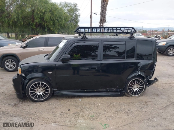2006 Scion xB with VIN JTLKT324164124222, listed as a IAAI auction lot 42058466 with 191,411 mi miles. Bid and sale history available at carsss.com. Image 14.