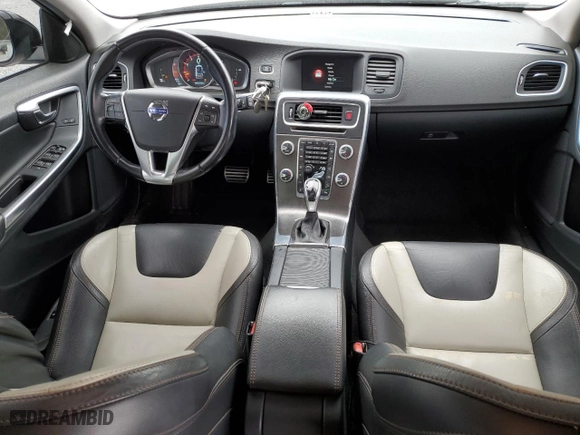 2016 Volvo V60 Cross Country T5 with VIN YV4612HK2G1004819, listed as a Copart auction lot 49656705 with 90,735 mi miles and Salvage Title. Bid and sale history available at carsss.com. Image 8.