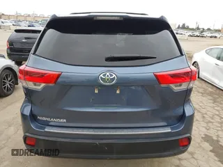 2019 Toyota Highlander LE z VIN 5TDZARFH2KS051554, wystawiony jako IAAI lot #42185481 z przebiegiem 206 754 mil mil oraz . Historia ofert i sprzedaży dostępna na DreamBid. Obrazek 16.