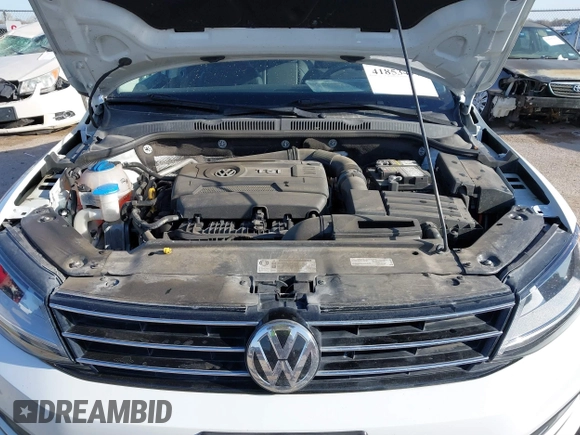 2017 Volkswagen Jetta SEL z VIN 3VWL17AJ0HM258163, wystawiony jako IAAI lot #41853477 z przebiegiem 48 243 mil mil oraz . Historia ofert i sprzedaży dostępna na DreamBid. Obrazek 10.