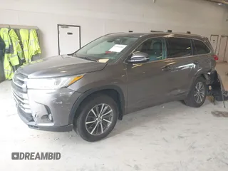 2018 Toyota Highlander SE с VIN 5TDJZRFHXJS904447, выставлен на аукционе IAAI как лот 42461685 с пробегом 89 056 миль миль и . История ставок и продаж доступна на DreamBid. Изображение 2.