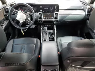 2021 Kia Sorento EX z VIN 5XYRH4LF0MG037220, wystawiony jako Copart lot #50395975 z przebiegiem 76 175 mil mil oraz Szkoda całkowita • Salvage title. Historia ofert i sprzedaży dostępna na DreamBid. Obrazek 8.