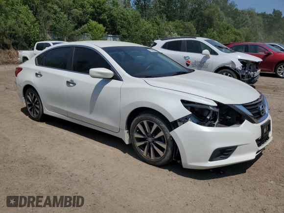2016 Nissan Altima S with VIN 1N4AL3AP2GN305592, listed as a Copart auction lot 60592295 with 97,598 mi miles and Salvage title. Bid and sale history available at DreamBid. Image 4.