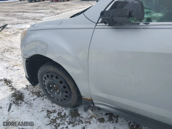 2011 Chevrolet Equinox LT w/2LT with VIN 2CNFLNEC0B6451324, listed as a IAAI auction lot 41351400 with 89,044 mi miles. Bid and sale history available at carsss.com. Image 6.