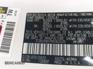 2021 Toyota Highlander XLE z VIN 5TDHZRBH7MS062420, wystawiony jako IAAI lot #41918161 z przebiegiem 136 842 mil mil oraz . Historia ofert i sprzedaży dostępna na DreamBid. Obrazek 9.