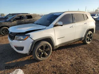 2017 Jeep Compass Latitude with VIN 3C4NJDBB4HT674613, listed as a Copart auction lot 46247355 with 124,299 mi miles and Salvage Title. Bid and sale history available at carsss.com. Image 1.