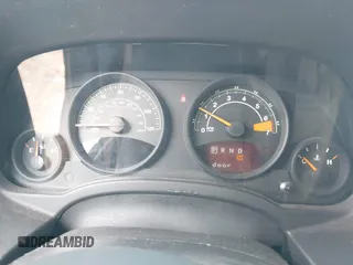2014 Jeep Patriot Sport with VIN 1C4NJPBBXED617934, listed as a IAAI auction lot 42001839 with 117,306 mi miles. Bid and sale history available at carsss.com. Image 7.