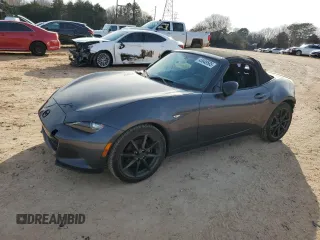 2016 Mazda MX-5 Miata Club z VIN JM1NDAC74G0116773, wystawiony jako Copart lot #45948585 z przebiegiem 59 131 mil mil oraz Szkody całkowita. Historia ofert i sprzedaży dostępna na DreamBid. Obrazek 1.