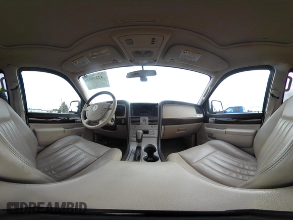 2003 Lincoln Aviator Premium z VIN 5LMEU78H93ZJ29120, wystawiony jako IAAI lot #42239414 z przebiegiem 196 479 mil mil oraz . Historia ofert i sprzedaży dostępna na DreamBid. Obrazek 19.