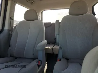 2011 Kia Sedona LX with VIN KNDMG4C75B6369885, listed as a Copart auction lot 49249435 with 225,057 mi miles and Salvage Title. Bid and sale history available at carsss.com. Image 10.