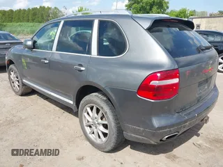2008 Porsche Cayenne S z VIN WP1AB29P48LA44473, wystawiony jako IAAI lot #42273368 z przebiegiem 181 076 mil mil oraz . Historia ofert i sprzedaży dostępna na DreamBid. Obrazek 3.