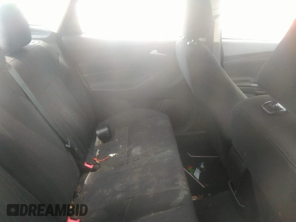 2015 Ford Focus SE with VIN 1FADP3F2XFL345234, listed as a IAAI auction lot 42402207 with Not provided miles and . Bid and sale history available at DreamBid. Image 8.