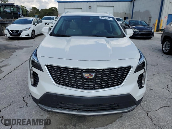 2020 Cadillac XT4 FWD Premium Luxury z VIN 1GYFZCR49LF118146, wystawiony jako Copart lot #44537995 z przebiegiem Nie podano mil oraz Nie do naprawy. Historia ofert i sprzedaży dostępna na DreamBid. Obrazek 5.