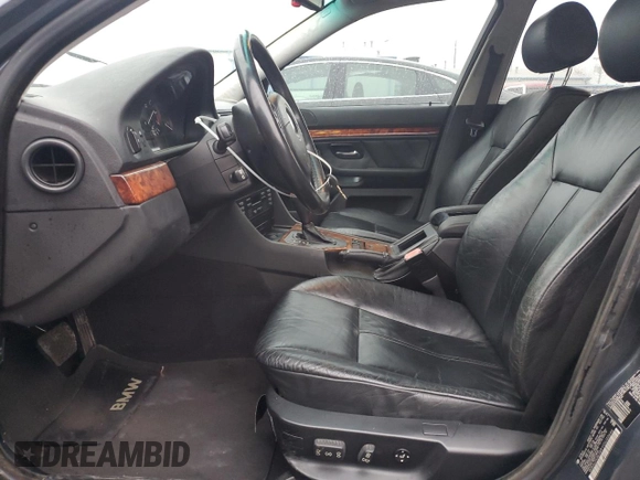 2000 BMW 5 Series 528iA with VIN WBADM6349YGU22646, listed as a Copart auction lot 42733845 with 203,661 mi miles and Salvage Title. Bid and sale history available at carsss.com. Image 7.