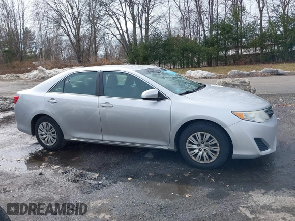 2014 Toyota Camry L with VIN 4T4BF1FK3ER425879, listed as a IAAI auction lot 41772525 with 180,910 mi miles. Bid and sale history available at carsss.com. Image 13.