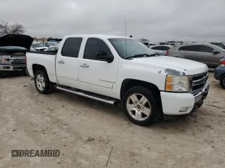 2009 Chevrolet Silverado 1500 LT with VIN 3GCEC23069G275627, listed as a Copart auction lot 44006045 with 240,024 mi miles and Clean Title. Bid and sale history available at carsss.com. Image 4.