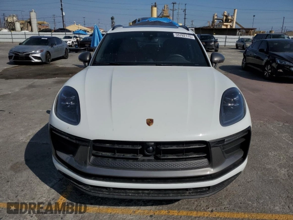 2023 Porsche Macan with VIN WP1AA2A51PLB21621, listed as a Copart auction lot 59702115 with 24,956 mi miles and Salvage title. Bid and sale history available at DreamBid. Image 5.
