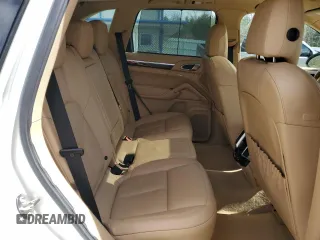 2012 Porsche Cayenne S Hybrid z VIN WP1AE2A27CLA90198, wystawiony jako Copart lot #47354655 z przebiegiem 119 312 mil mil oraz Tytuł czysty. Historia ofert i sprzedaży dostępna na DreamBid. Obrazek 11.