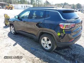 2022 Jeep Compass Latitude with VIN 3C4NJCBB4NT140193, listed as a IAAI auction lot 41787187 with 69,155 mi miles and . Bid and sale history available at carsss.com. Image 3.