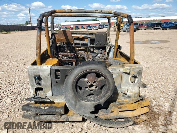 1992 Jeep Wrangler z VIN 2J4FY19P5NJ502467, wystawiony jako Copart lot #77054933 z przebiegiem Nie podano mil oraz Czysty tytuł • Clean title. Historia ofert i sprzedaży dostępna na DreamBid. Obrazek 6.