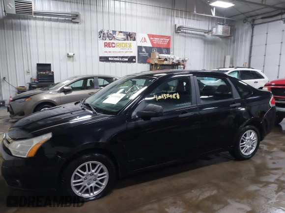 2011 Ford Focus SE with VIN 1FAHP3FN5BW192119, listed as a IAAI auction lot 41193926 with 113,435 mi miles. Bid and sale history available at carsss.com. Image 6.