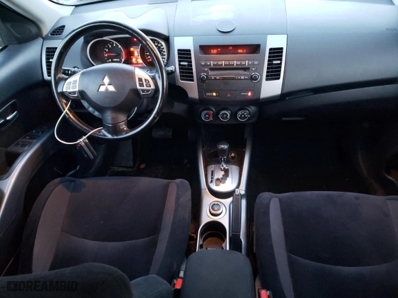 2011 Mitsubishi Outlander LS with VIN JA4JT3AXXBU610616, listed as a Copart auction lot 82882744 with 309,979 mi miles and Clean Title. Bid and sale history available at carsss.com. Image 8.