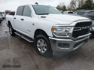2024 Ram 2500 Big Horn with VIN 3C6UR5DLXRG303523, listed as a IAAI auction lot 41953029 with 16,619 mi miles. Bid and sale history available at carsss.com. Image 1.