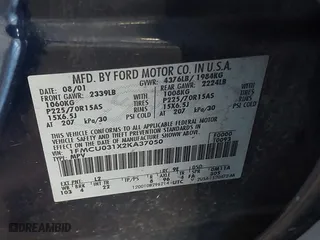 2002 Ford Escape XLT with VIN 1FMCU031X2KA37050, listed as a IAAI auction lot 42024674 with 199,249 mi miles. Bid and sale history available at carsss.com. Image 9.