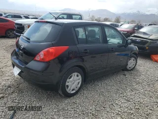 2011 Nissan Versa S z VIN 3N1BC1CP0BL369254, wystawiony jako Copart lot #51347595 z przebiegiem 131 860 mil mil oraz Szkoda całkowita • Salvage title. Historia ofert i sprzedaży dostępna na DreamBid. Obrazek 3.