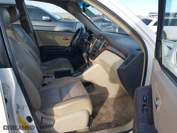 2003 Toyota Highlander with VIN JTEHF21A230107443, listed as a IAAI auction lot 41387325 with 157,345 mi miles. Bid and sale history available at carsss.com. Image 5.