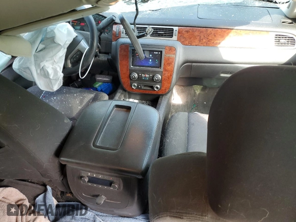 2011 Chevrolet Suburban LS with VIN 1GNWKLEG2BR389659, listed as a Copart auction lot 54923925 with 151,879 mi miles and Salvage title. Bid and sale history available at DreamBid. Image 8.