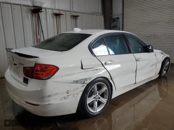 2013 BMW 3 Series 328i xDrive with VIN WBA3B3C52DF530860, listed as a Copart auction lot 53248425 with 154,254 mi miles and Salvage Title. Bid and sale history available at carsss.com. Image 3.