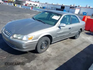 2000 Toyota Camry CE with VIN 4T1BG22K3YU643229, listed as a IAAI auction lot 42162845 with 142,457 mi miles and . Bid and sale history available at carsss.com. Image 2.