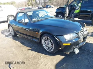 1996 BMW 3-Series Z3 with VIN 4USCH7328TLB67783, listed as a IAAI auction lot 41244966 with 131,901 mi miles. Bid and sale history available at carsss.com. Image 1.
