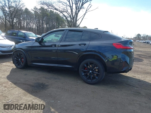 2022 BMW X4 M40i with VIN 5UX43DT0XN9L33898, listed as a IAAI auction lot 41642374 with 8 mi miles and . Bid and sale history available at DreamBid. Image 14.