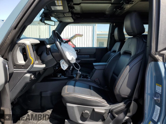 2021 Ford Bronco with VIN 1FMDE5CH1MLA60600, listed as a Copart auction lot 54076135 with 39,526 mi miles and Salvage title. Bid and sale history available at DreamBid. Image 7.