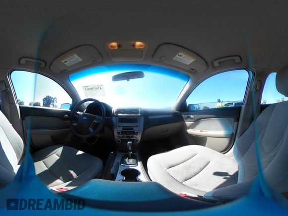 2010 Ford Fusion SE z VIN 3FAHP0HA2AR131918, wystawiony jako IAAI lot #42678902 z przebiegiem 180 828 mil mil oraz . Historia ofert i sprzedaży dostępna na DreamBid. Obrazek 18.