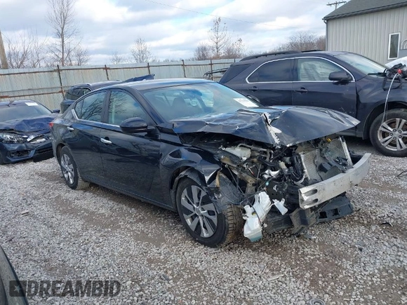 2020 Nissan Altima 2.5 S with VIN 1N4BL4BV2LN319199, listed as a IAAI auction lot 41228586 with 73,510 mi miles. Bid and sale history available at carsss.com. Image 1.