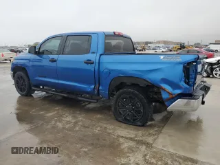 2018 Toyota Tundra 2WD SR5 with VIN 5TFEM5F18JX129250, listed as a Copart auction lot 79413514 with 83,064 mi miles and Salvage Title. Bid and sale history available at carsss.com. Image 2.