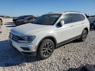 2020 Volkswagen Tiguan SE with VIN 3VV2B7AX4LM025185, listed as a Copart auction lot 48942445 with 82,550 mi miles and Salvage Title. Bid and sale history available at DreamBid. Image 1.