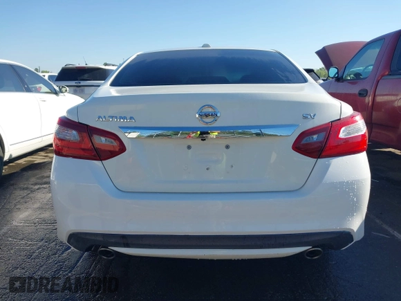 2018 Nissan Altima SR with VIN 1N4AL3AP0JC206823, listed as a IAAI auction lot 42024030 with 119,647 mi miles and . Bid and sale history available at carsss.com. Image 16.