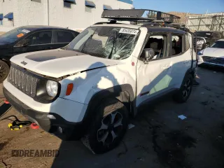 2019 Jeep Renegade Trailhawk z VIN ZACNJBC14KPK64173, wystawiony jako Copart lot #83435874 z przebiegiem 50 021 mil mil oraz Szkoda całkowita • Salvage title. Historia ofert i sprzedaży dostępna na DreamBid. Obrazek 1.