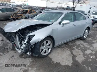 2010 Lexus ES 330 with VIN JTHBK1EG2A2357036, listed as a IAAI auction lot 41319454 with Not Provided miles and . Bid and sale history available at DreamBid. Image 2.