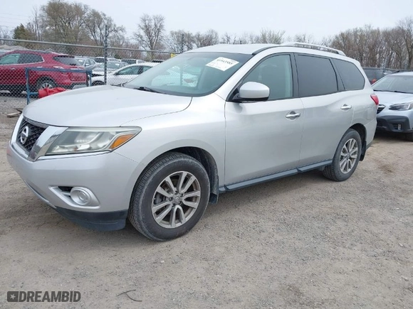 2014 Nissan Pathfinder SL with VIN 5N1AR2MM6EC721637, listed as a IAAI auction lot 41943585 with NaN miles. Bid and sale history available at carsss.com. Image 2.