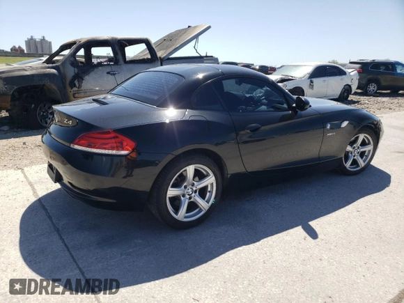 2012 BMW Z4 sDrive28i with VIN WBALL5C53CJ103000, listed as a Copart auction lot 47689465 with 0 mi miles and Salvage Title. Bid and sale history available at carsss.com. Image 3.