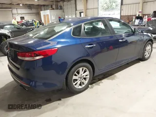 2017 Kia Optima LX z VIN 5XXGT4L35HG149811, wystawiony jako IAAI lot #42019931 z przebiegiem 95 586 mil mil oraz . Historia ofert i sprzedaży dostępna na DreamBid. Obrazek 4.