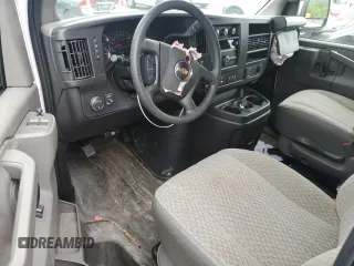 2024 Chevrolet Express Cargo с VIN 1GCWGAF79R1103764, выставлен на аукционе Copart как лот 57837425 с пробегом 24 563 миль миль и Списание • Salvage title. История ставок и продаж доступна на DreamBid. Изображение 8.