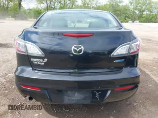 2013 Mazda 3 i Sport z VIN JM1BL1U78D1751103, wystawiony jako IAAI lot #42186790 z przebiegiem 145 169 mil mil oraz . Historia ofert i sprzedaży dostępna na DreamBid. Obrazek 16.