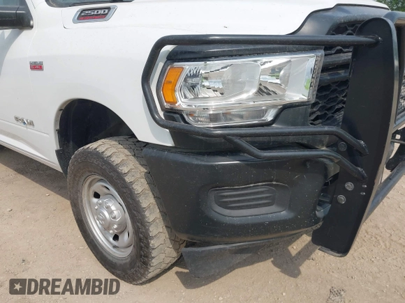 2022 Ram 2500 Tradesman with VIN 3C6UR5CJ6NG130982, listed as a IAAI auction lot 42146236 with 123,114 mi miles. Bid and sale history available at carsss.com. Image 17.